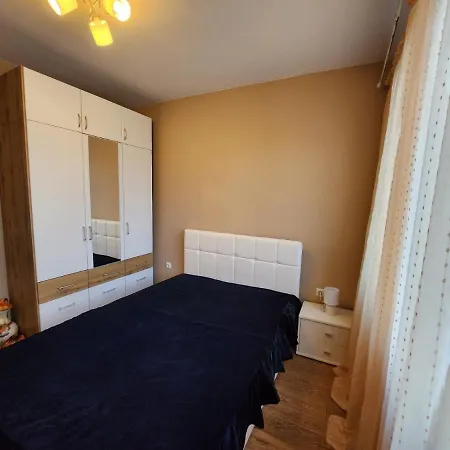 Джиджи Apartment Varna